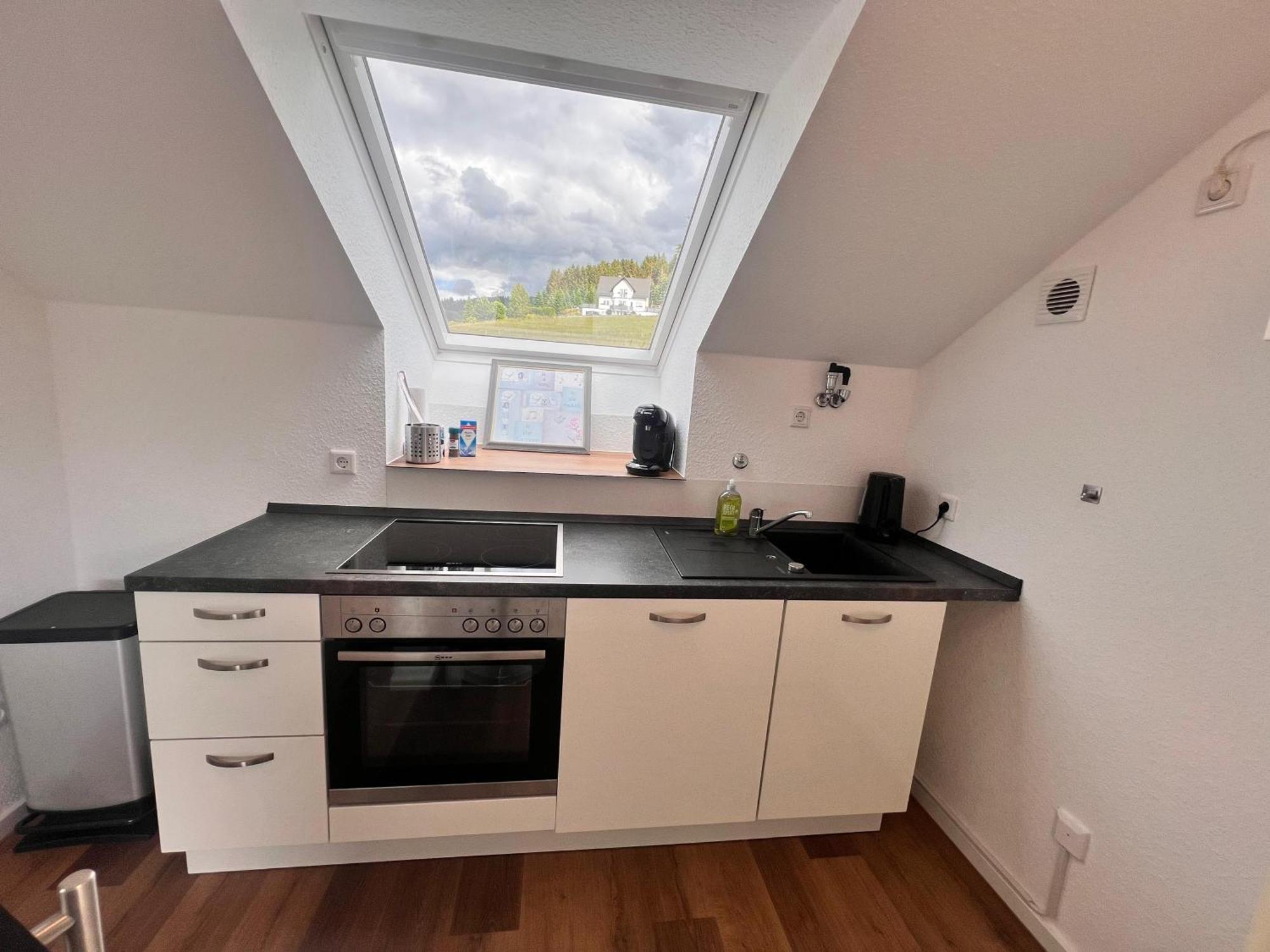 Gemuetliche 3-Zimmer-Wohnung Mit Panoramablick Und Kostenlosem Ueberdachten Parkplatz Winterberg Exterior foto