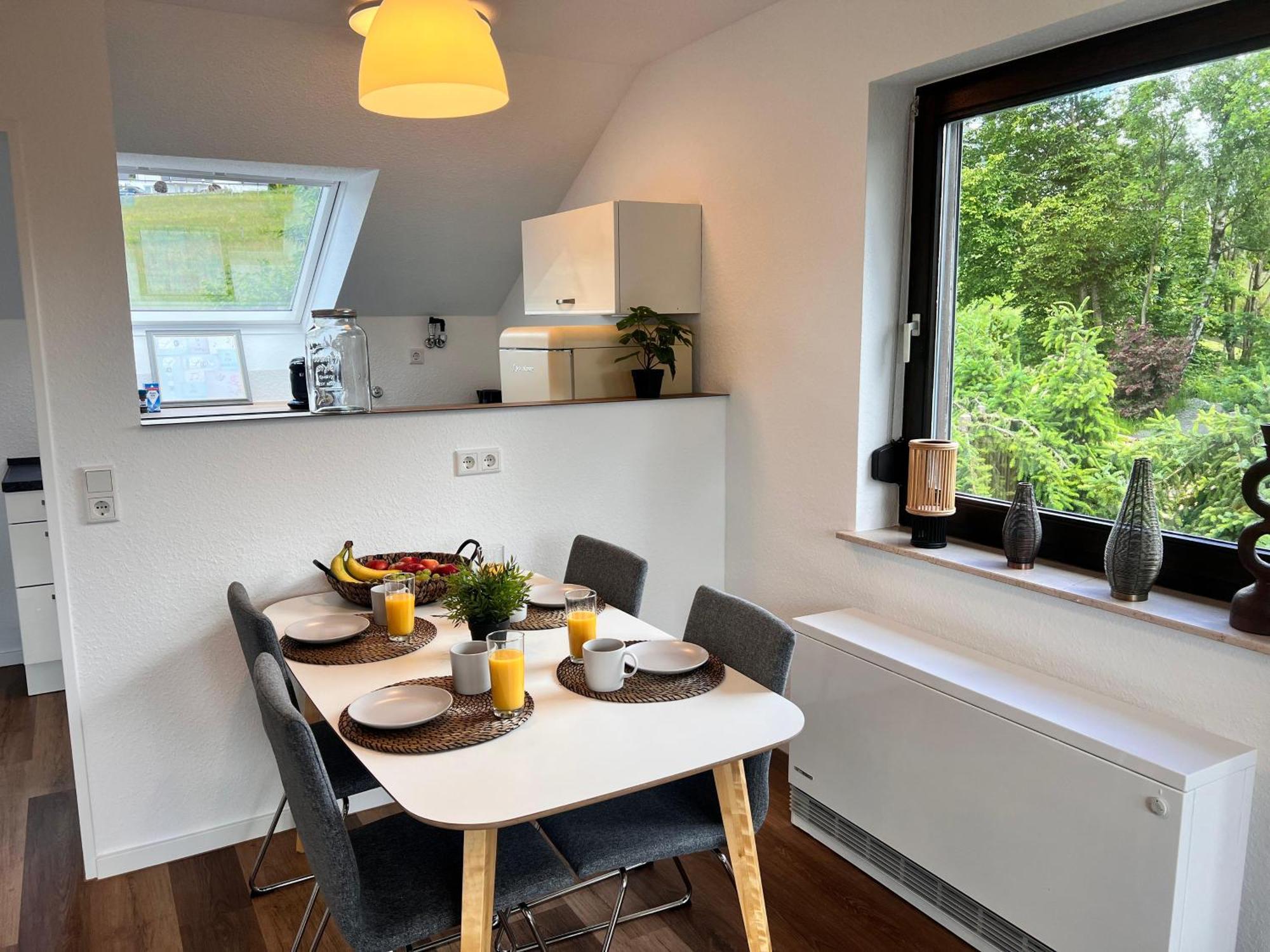 Gemuetliche 3-Zimmer-Wohnung Mit Panoramablick Und Kostenlosem Ueberdachten Parkplatz Winterberg Exterior foto