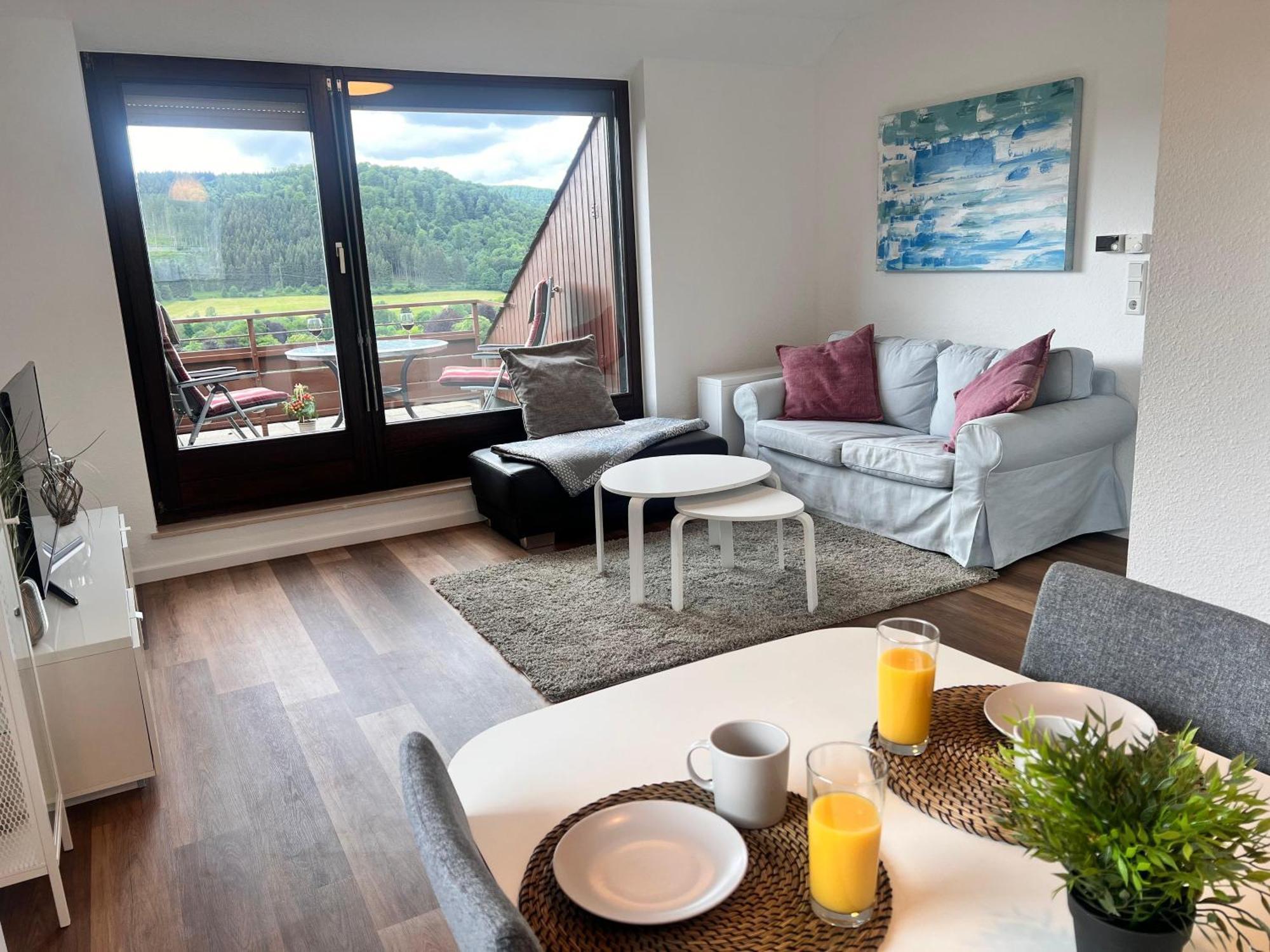 Gemuetliche 3-Zimmer-Wohnung Mit Panoramablick Und Kostenlosem Ueberdachten Parkplatz Winterberg Exterior foto